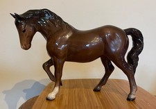 BESWICK Stocky Jogging Mare