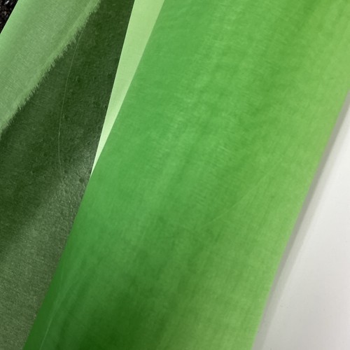 100 silk organza - 100%,