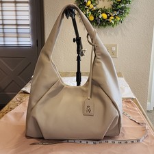 Stuart Weitzman Moda Oat White