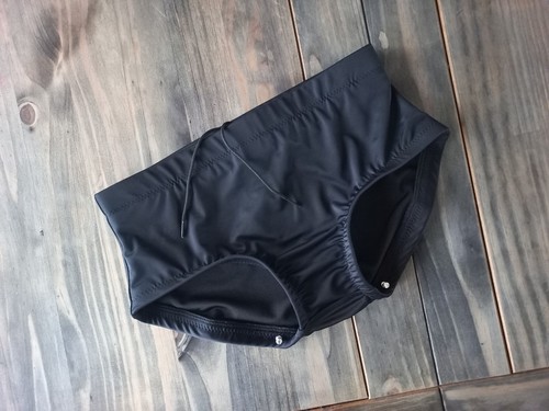 Matte black wrestling trunks - black,