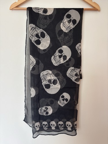 Ladies black white skull - &,