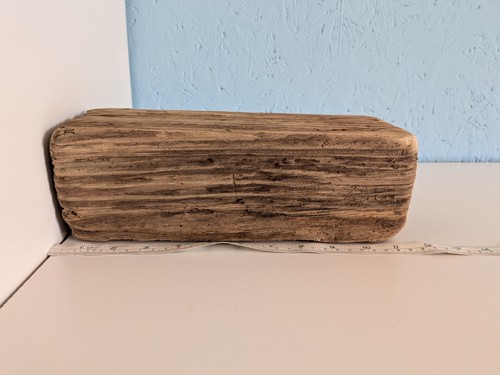 Longish flat driftwood - #39.,