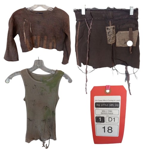 Future man show screen used - tv,