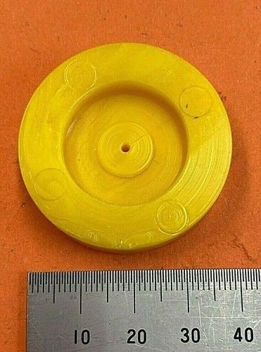 Yellow plastic toy wheel 39mm - yellow,