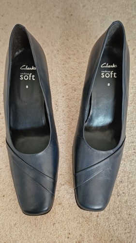 Clarks women size soft - size,