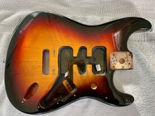 Fender USA American Deluxe Stratocaster Body 3-tone sunburst HSH