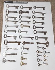 41 Lot Old Vintage Keys