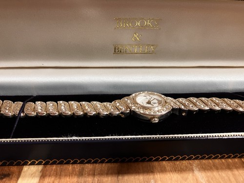 Brooks bentley stunning - brooks,