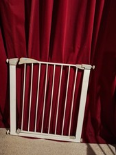 Lindam Safety Stair Gate Previously Owned White 30"