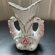 VINTAGE SWAN VASE WITH FLOWER