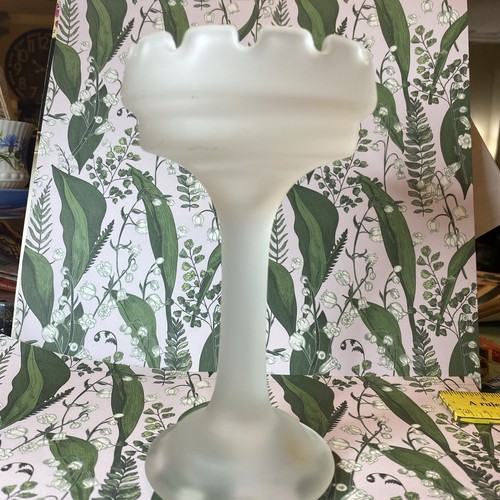 Vintage frosted satin - satin, pedestal