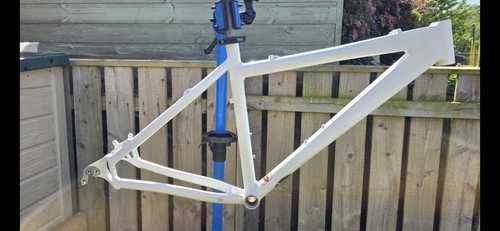 Cove stiffee medium - 17", frame