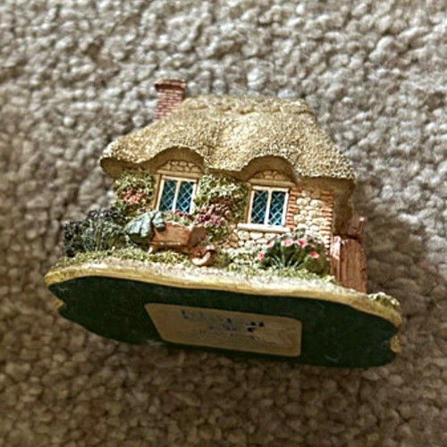 Lilliput lane brown miniature - lane,