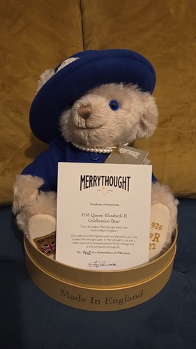 Merrythought queen - hm,