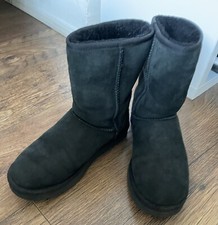 Short Classic Ugg Boots  Black