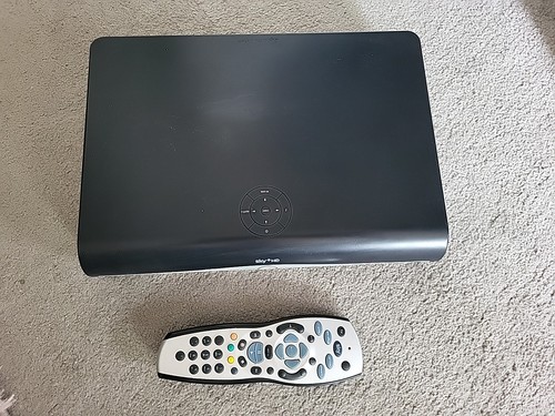 Sky satellite box - hd,