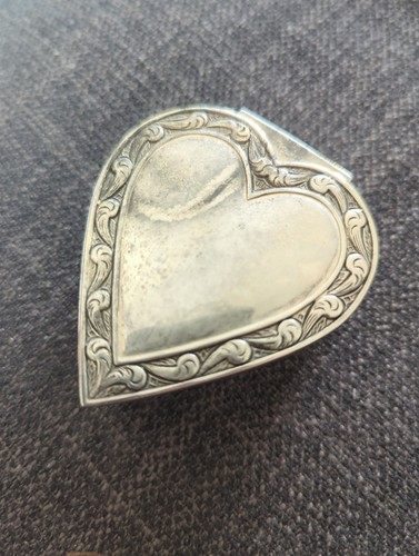 Vintage heart trinket ornate - vintage,