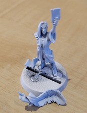 Blood bowl Elf Referee