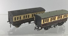 TWO OO GAUGE 4 WHEELED CARRIAGES PLASTIC SOMEONE HAS MADE THEM OUT OF PARTS