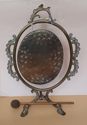 Vintage brass table - , dinner