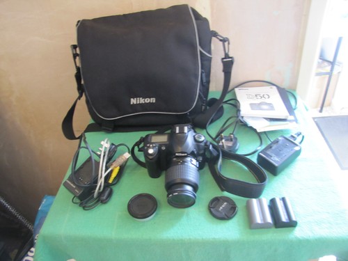 Nikon d50 digital camera - nikon,
