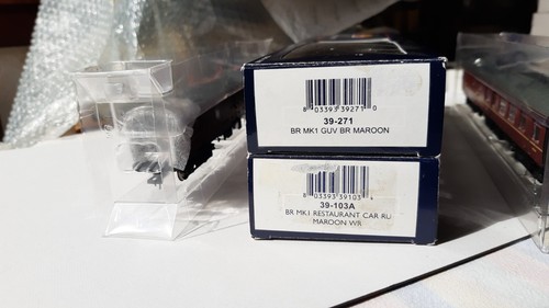Bachmann mk1 model railway - model,