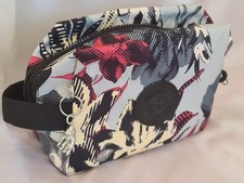 Kipling Toiletry Bag 22×17×10cm with Metal Monkey New Without Tags 