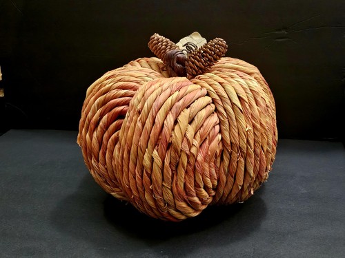 Jumbo raz imports woven - raz,