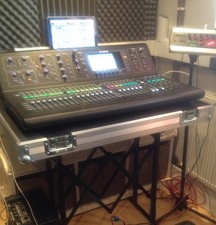 Midas M32 Digital Mixing