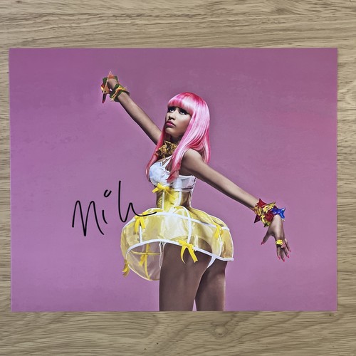 Nicki minaj hand signed photo - nicki,