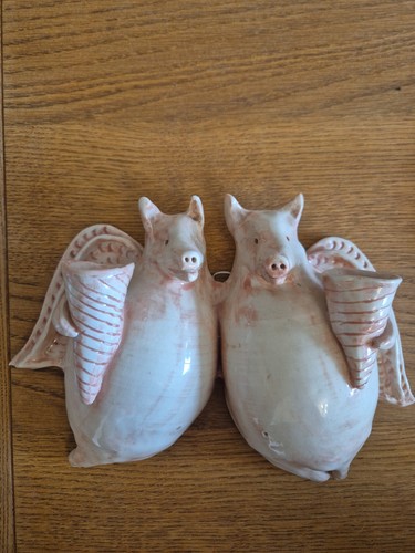 Ceramic flying pig wall - flying, art