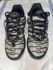 Khaki and black Nike TN air