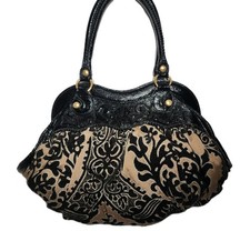 ISABELLA FIORE EMBOSSED 3D