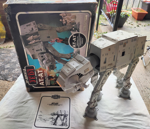 Vintage star wars walker - star,