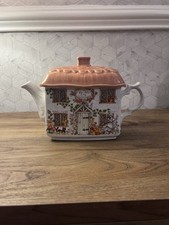 Vintage Sadler Ceramic Teapot