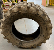 Bobcat/Skidsteer Tyre 27 x
