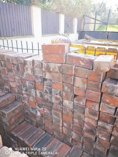 House bricks - (800, total)