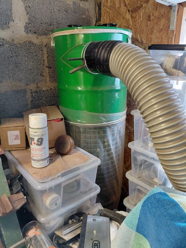 Workshop dust extractor - dust,