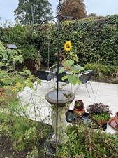 Metal Bird Feeding Station