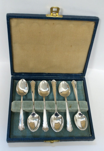 Vintage cased set james - vintage,