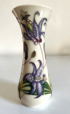 Small Moorcroft vase "Toad