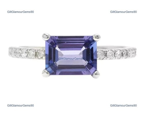 Natural blue tanzanite - ct,