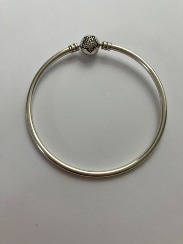 Genuine pandora star - star, clasp