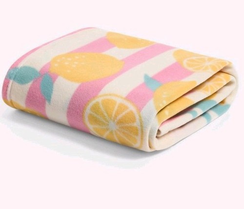 Fleece throw lemon - (2).,