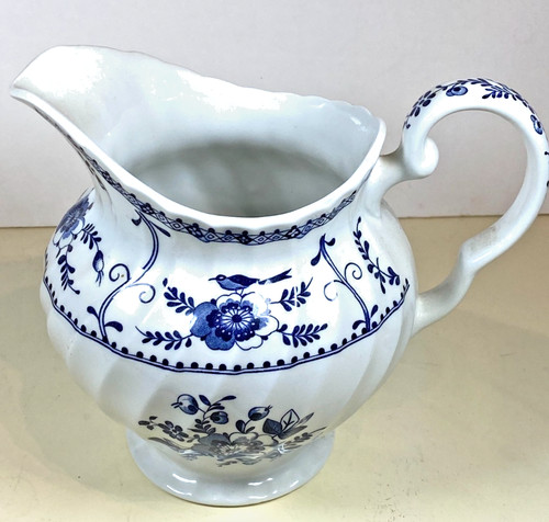 Large milk cream - milk/cream, in