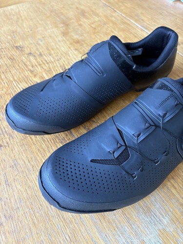 Brand new shimano - sh-xc302, mtb