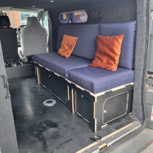 Shaped pull out campervan - l-shaped,