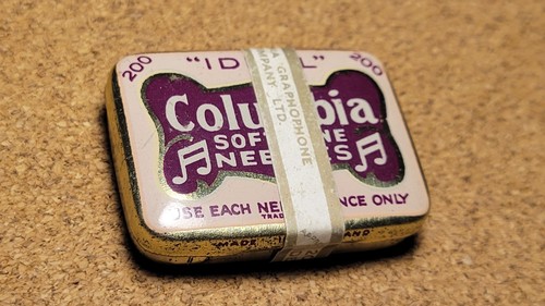 Gramophone phonograph needle