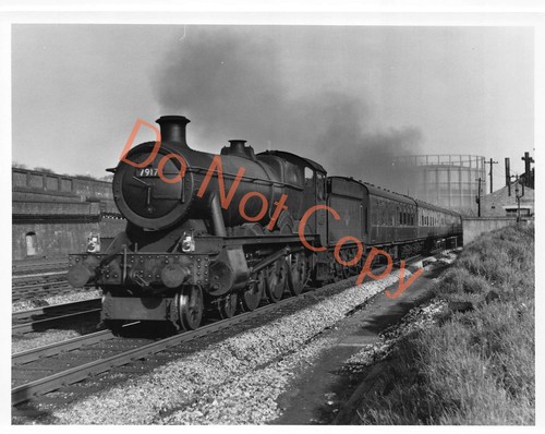 Old oak common area railway - old,