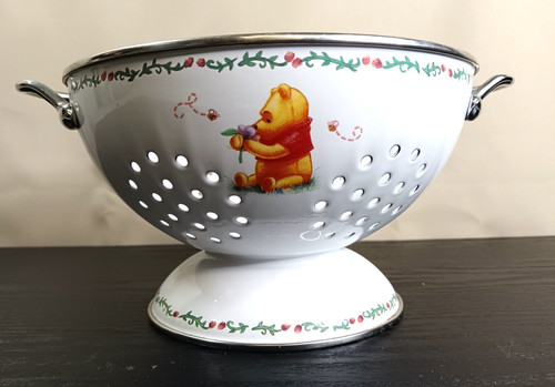 Simply pooh enamel colander - simply,